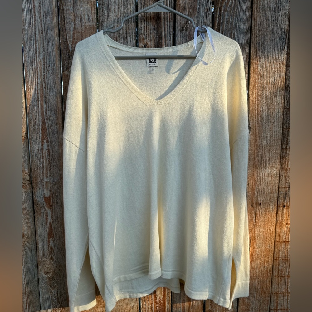 Anne Klein cream v neck sweater